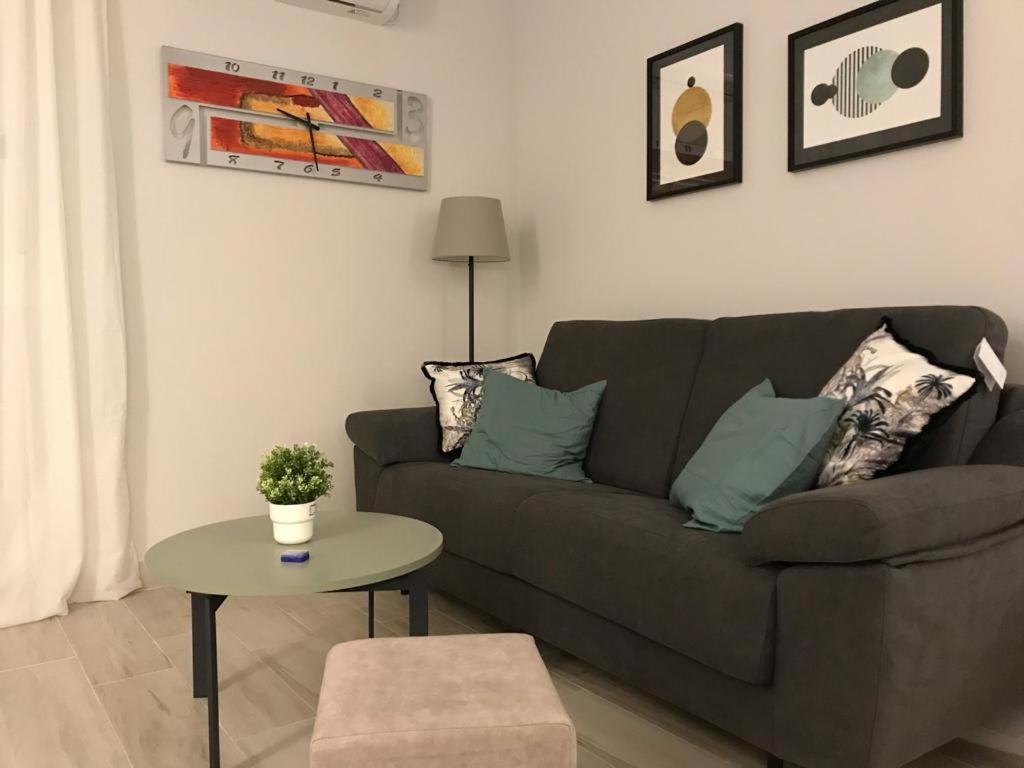 En Triana: Junto San Jacinto Parking Opcional Appartement