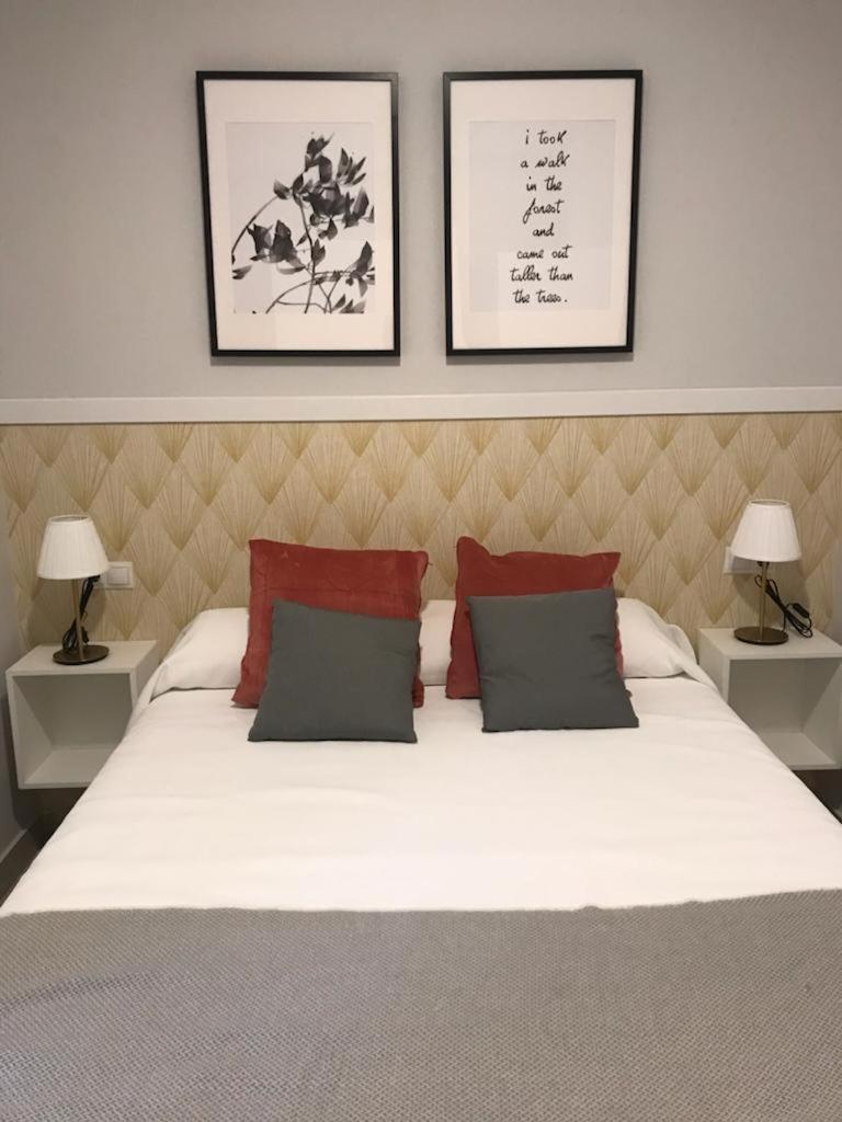 En Triana: Junto San Jacinto Parking Opcional Appartement *
