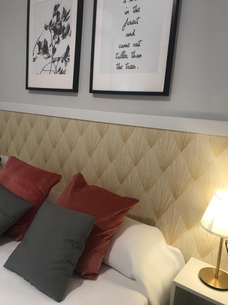 En Triana: Junto San Jacinto Parking Opcional Appartement *