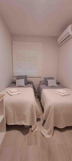 Apartamento En Triana: Junto San Jacinto Parking Opcional *